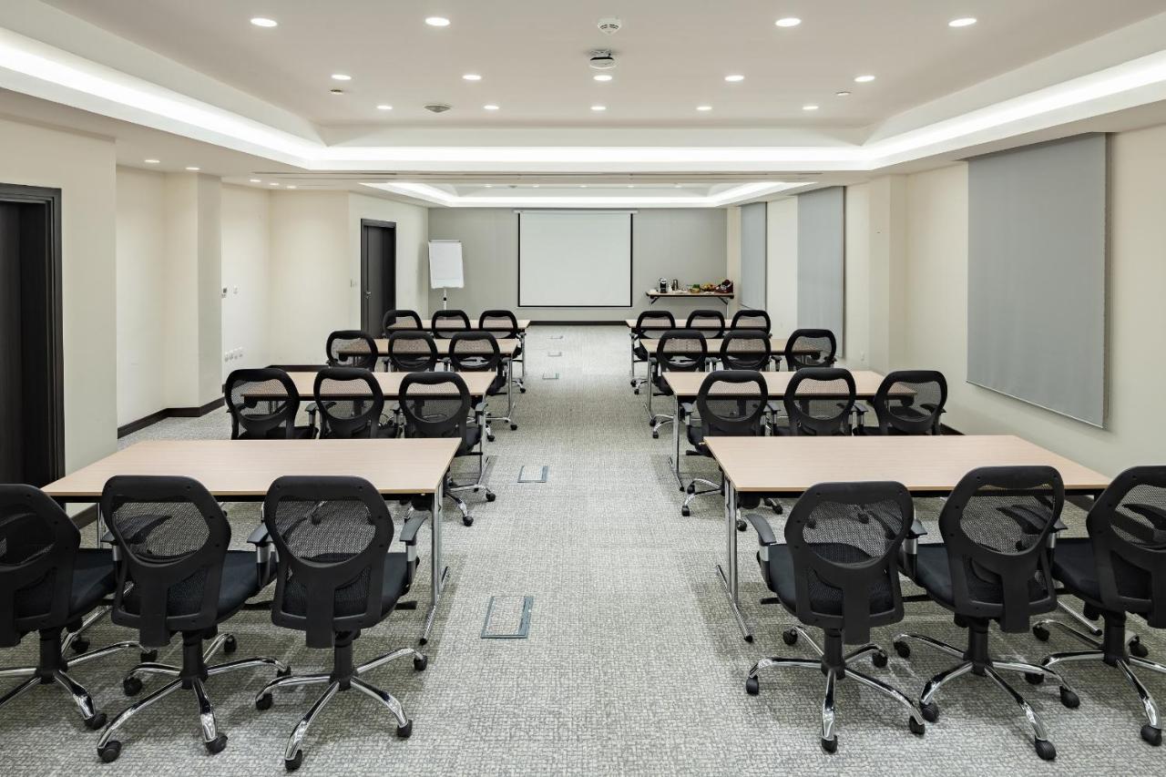 Park Inn By Radisson Jubail Industrial City ภายนอก รูปภาพ